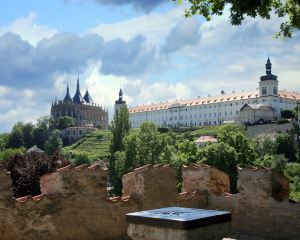 香港-庫特納霍拉 機票酒店 自由行