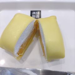 Manjitianpin (guotaiguangchang'er) User Photo