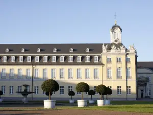 卡爾斯魯厄宮殿