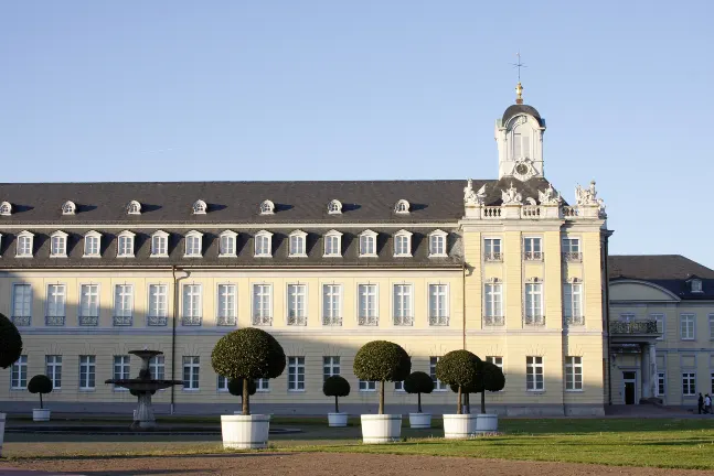 Hotels near Schloss Park
