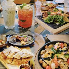 KNIFE AND FORK MEET CHOPSTICKS 여행 사진