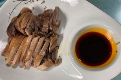 梁三哥鸡肉·源于一九九六年(青城山店)