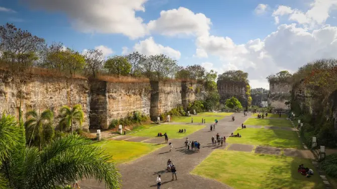 4_Taman Budaya Garuda Wisnu Kencana