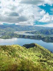 Mikatagoko Lake