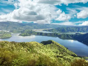 Mikatagoko Lake