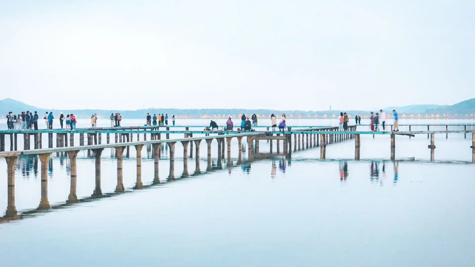Hotels near Donghu Lingbo Gate Pier
