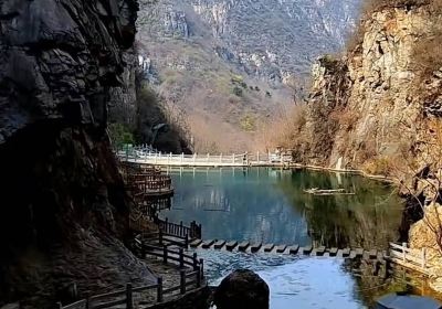 Lingquan Gorge