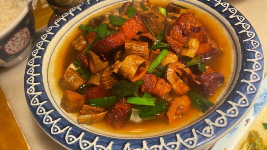 GRANDMA'S FAMILY FOOD