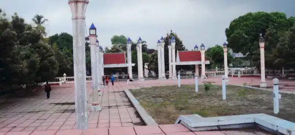 Hotels in Pare