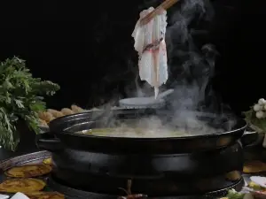 百岁乌鱼火锅(老城区店)