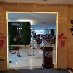 山泉湾温泉酒店·四季西餐厅·烤全羊·烧烤宵夜 User Photo