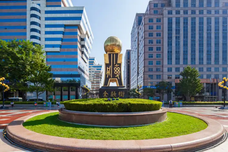 Hotels near Financial Street Plaza