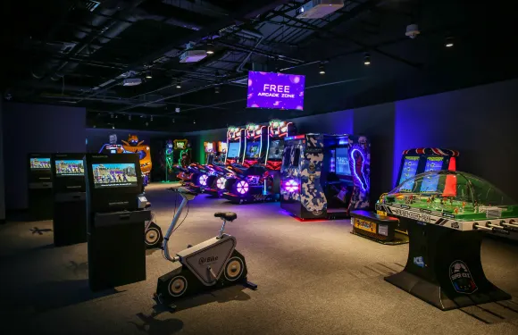 傳奇英雄科技城傳奇英雄樂園門票大小同價