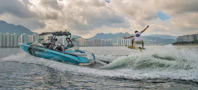 【Wakesurf新手攻略】5大Wakesurf香港地點 Wakesurf價錢比較+衣著裝備