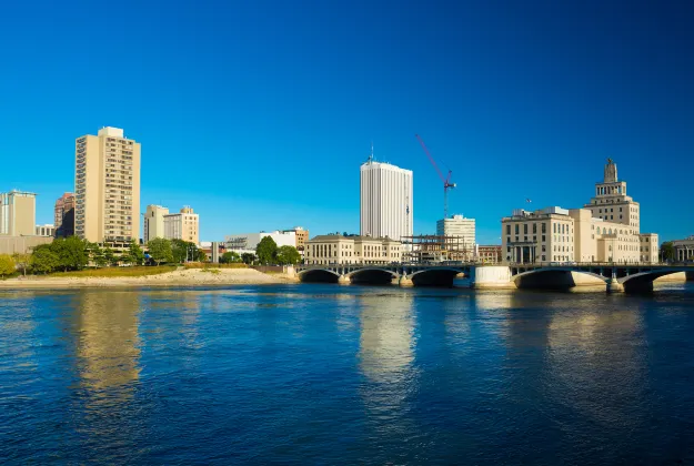 Hotels With Hot Tub in Waterloo