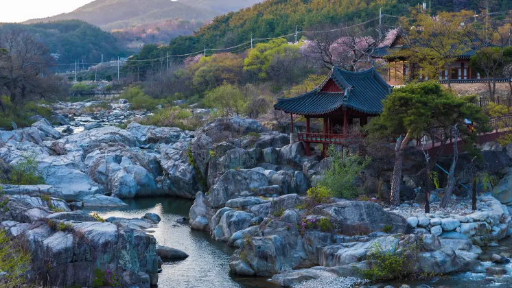 Hotels near Korea Air Force Academy Museum