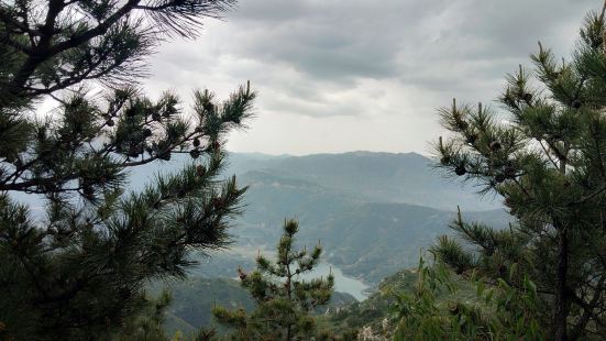 恒山水库，位于山西省浑源县城南五千米处。北岳恒山脚下，海河流