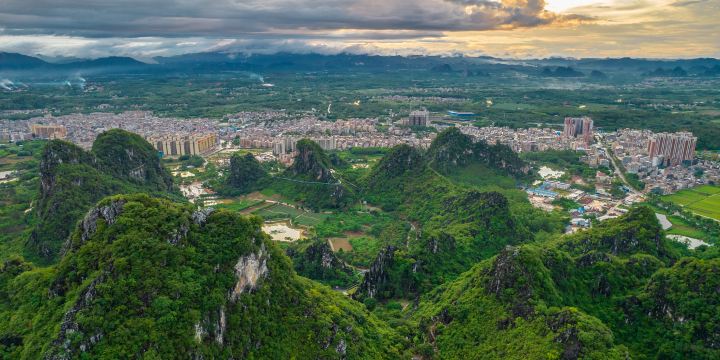 Chunwan Stone Forest