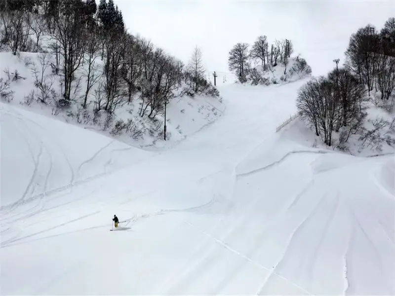 亞布力森林部落滑雪基地