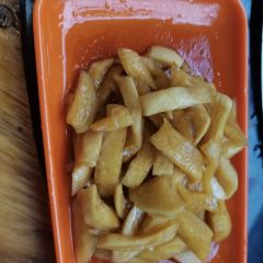 信阳三绝土灶台(羊山外国语中学店) User Photo