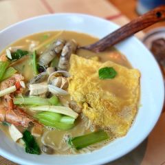 Rongjia Noodles Soup with Yellow Croaker (Jingan) User Photo
