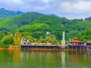 Guangxi Rongxian Zhu Shan Hu Huanlegu Sceneic Area