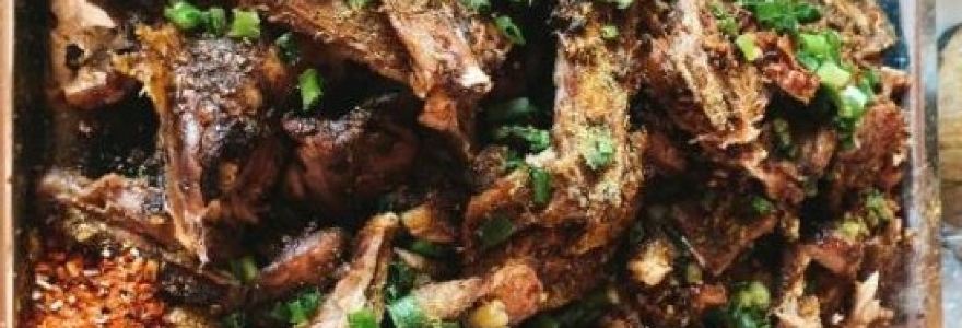 SI GU NIANG SHAN CHENG DOU FAN DIAN