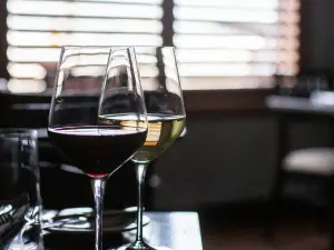 Seler Restaurant & Wine