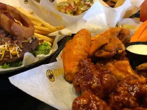 Buffalo Wild Wings - Albertville