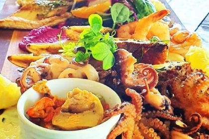 Bay Bay's on Scarborough