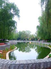 Donghu Park