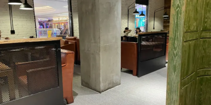 萊茵河畔(雨潤店)