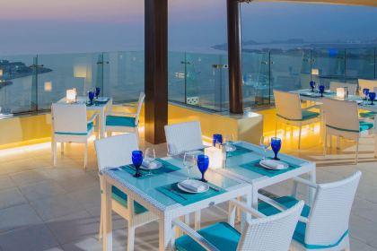 Pure Sky Lounge & Dining