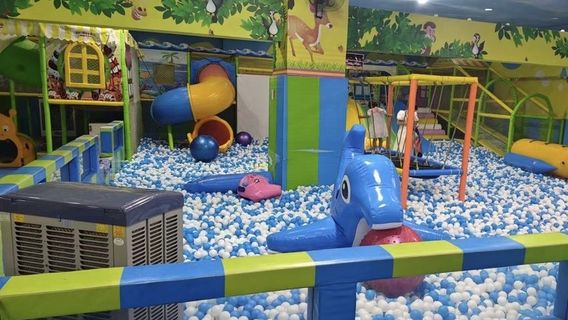 ya ya le yuan ( wan huan gou wu guang chang dian )