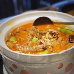 Ban Mai Rim Nam User Photo