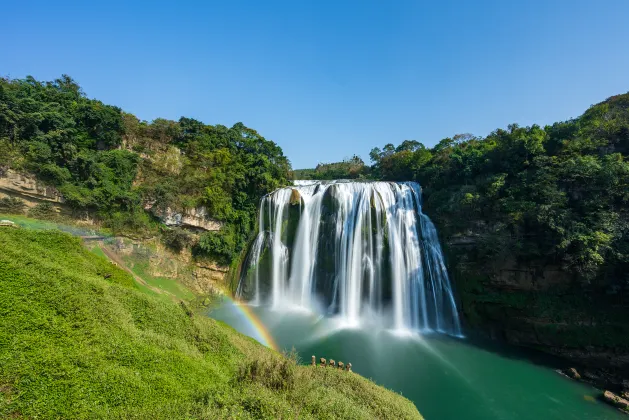 Номер с видом на горы Отели в г. Аньшунь