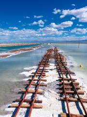 Sightseeing Tower, Caka Salt Lake