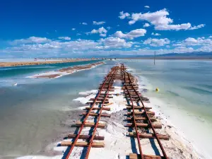 Sightseeing Tower, Caka Salt Lake