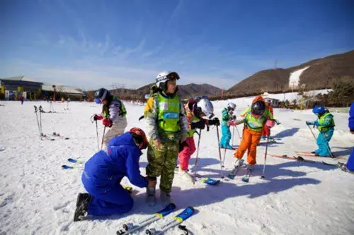 Longju Peach Blossom Island Ski Resort