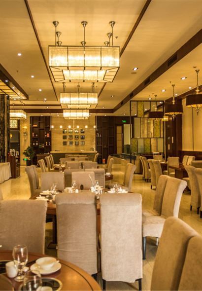 陆良弘悦湖大酒店餐厅