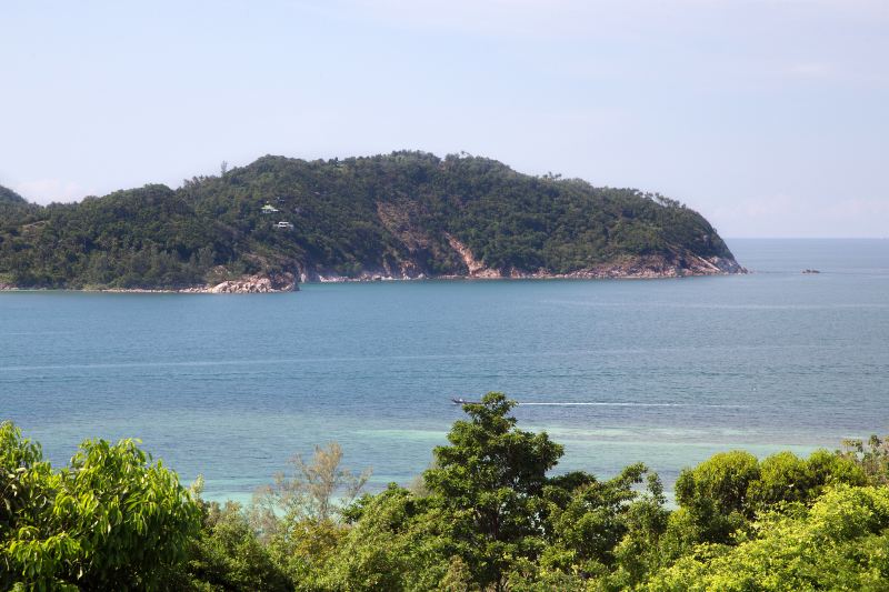 Nai Han Beach