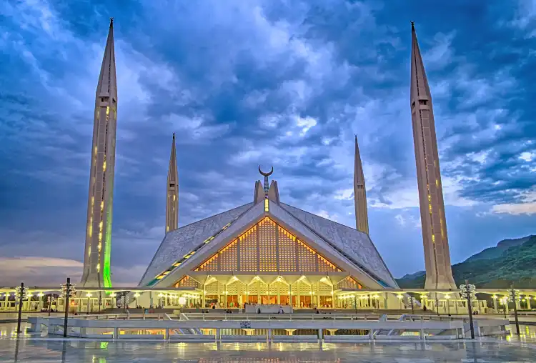 4-Star Hotels in Pakistan