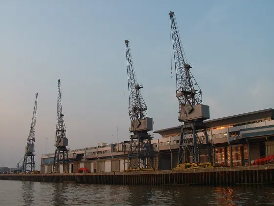 Hotel dekat Sea Life Play Centre