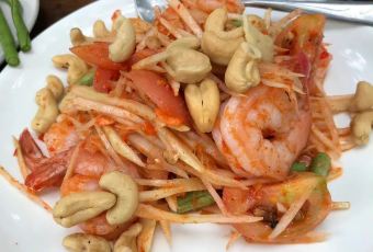 Thajene Chomchan User Photo