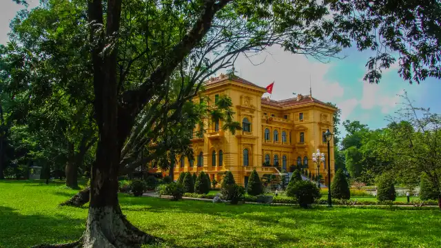 Hotels near Presidential Palace