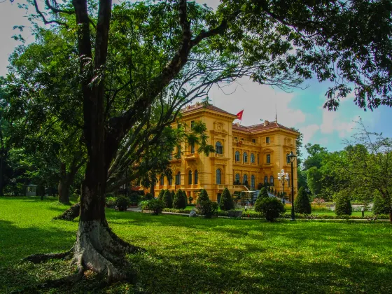 โรงแรมใกล้Vietnam National University