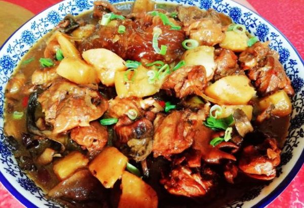 棋盘山闪闪红星农家院烤全羊