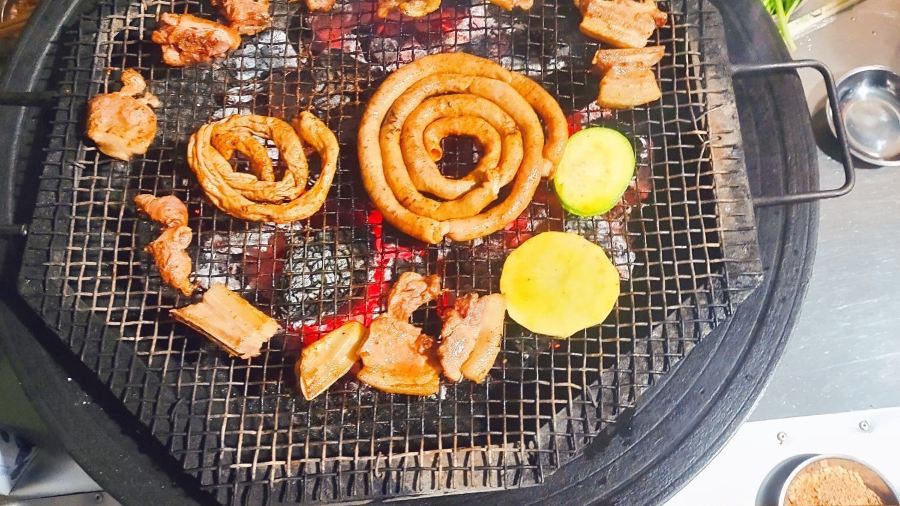 巨龙特色火盆烧烤