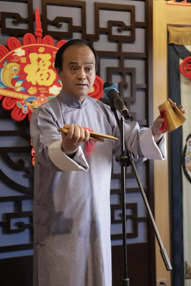 Crosstalk Shows in Tianjin