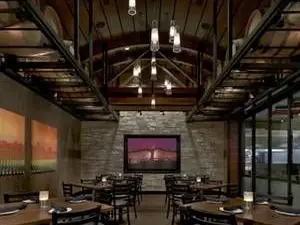 Cooper's Hawk Winery & Restaurant - Town & Country